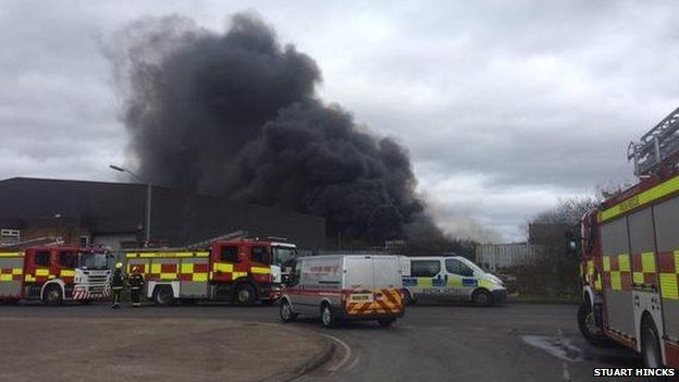 Eaglescliffe chemical fire: Factory blaze burns through afternoon - BBC ...