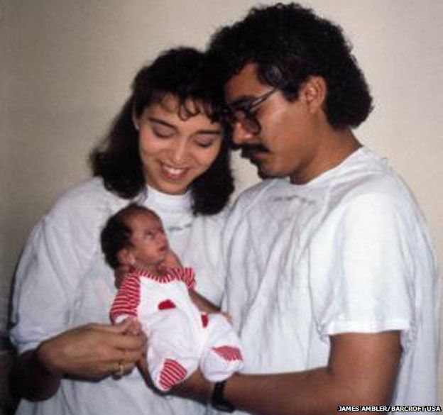 Lizzie com seus pais - Foto: Reprodução