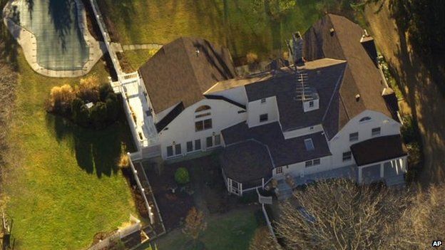 The Clintons Chappaqua, N.Y residence is seen in this aerial view 5 January 2000