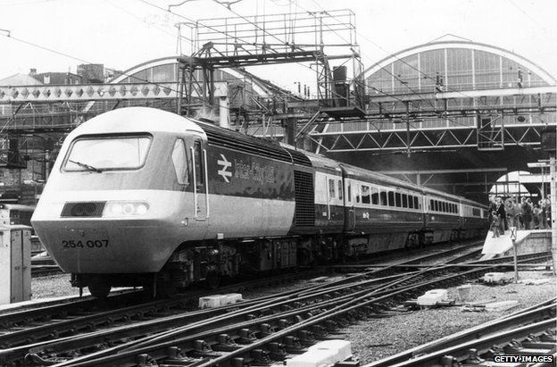 Black and white photograph of an Intercity 125