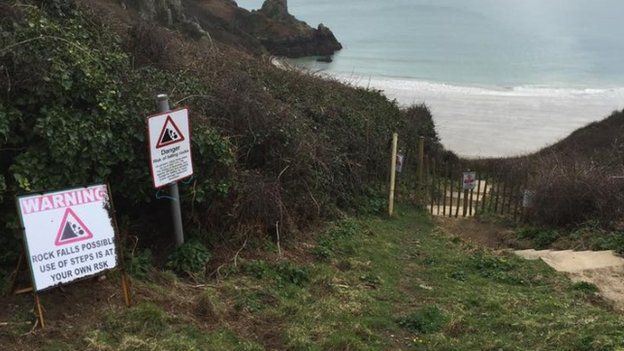 Work begins to allow Guernsey's Petit Port steps to reopen