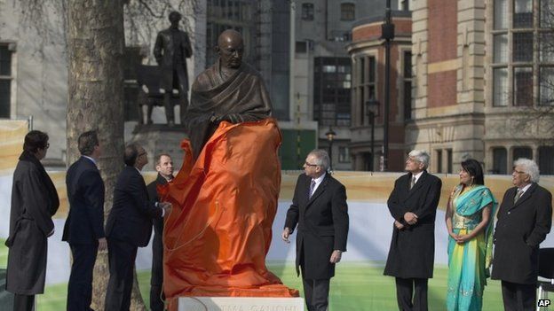 Statue of Mahatma Gandhi unveiled