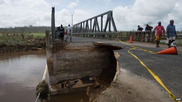 A bridge damaged by Cyclone Pam outside the Vanuatu capital of Port Vila (image supplied by Unicef)