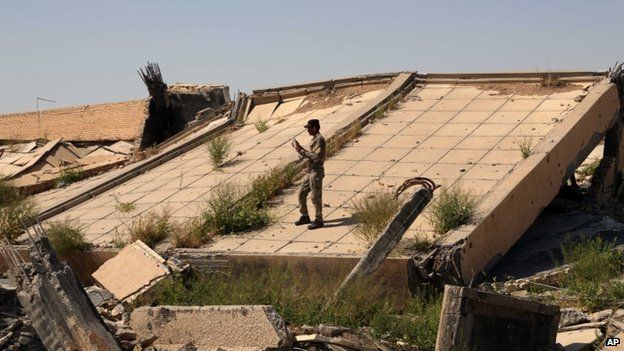 Destroyed tomb of Saddam Hussein in al-Awja. 15 March 2015