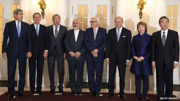 Foreign ministers pose before nuclear talks in Vienna