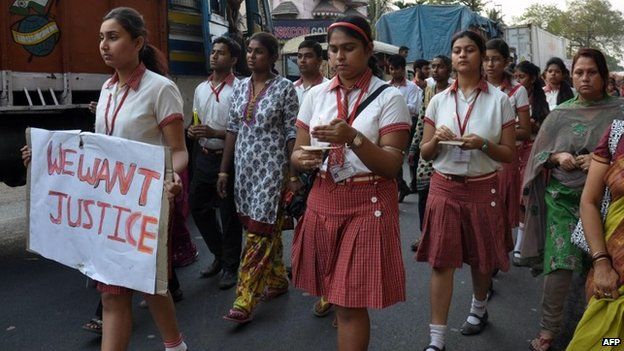 This photo taken on March 14, 2015 shows students from the Convent of Jesus and Mary in Ranaghat, 70 kilometres north of Kolkata, protesting after a 71-year-old nun was gang-raped at the convent.