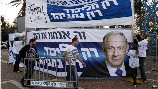 Campaign banners for Benjamin Netanyahu in Tel Aviv (15/03/15)