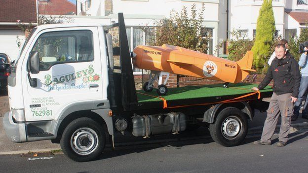 Brocklehurst's coffin on the back of a lorry