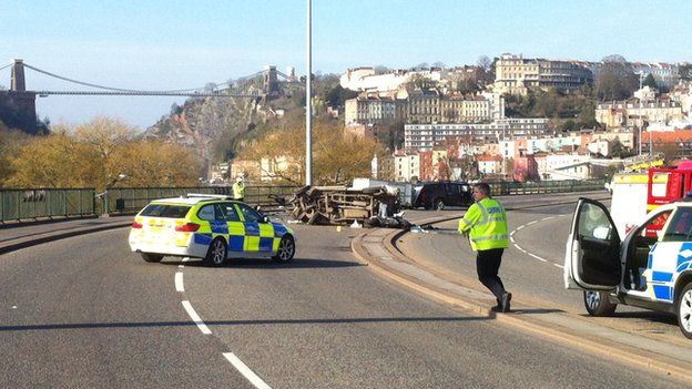 Cumberland Basin Accident Road Re Opens After Three Vehicle Collision Bbc News 0125