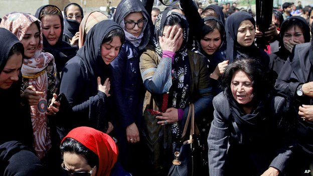 Civil society activists bury Farkhunda