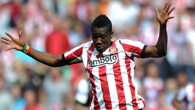 Asamoah Gyan in Sunderland colours