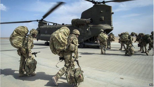 British troops boarding a Chinook helicopter