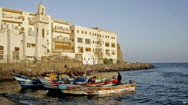Fishing boats in Aden, Yemen (18 March 2015)