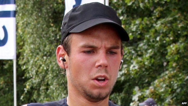 Andreas Lubitz runs the Airportrace half marathon in Hamburg in file image from 13 September 2009