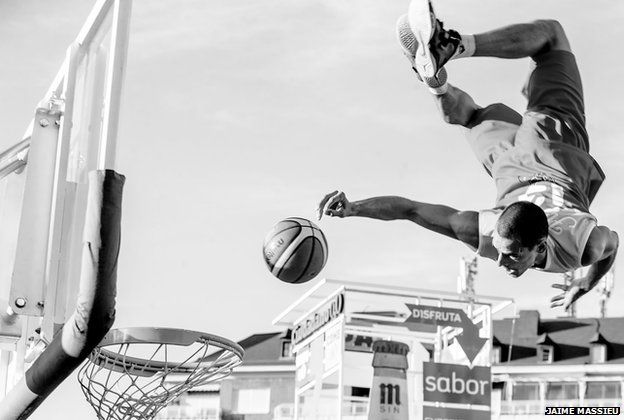 Spain's Jaime Massieu won the split second category with this basketball image