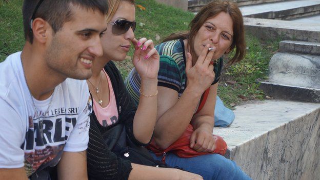 People smoking in Uruguay 07 March 2015