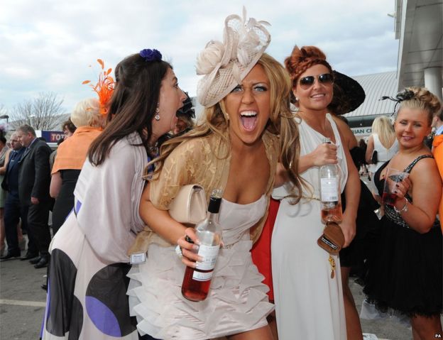 Ladies Day as Aintree wants you to see it - dresses and all - BBC News