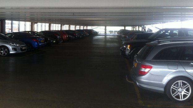 Aldeburgh Festival concert in Ipswich multi-storey car park - BBC News