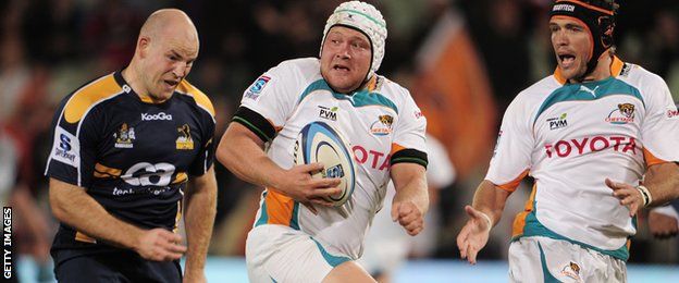 WP Nel carries for the Cheetahs against the Brumbies