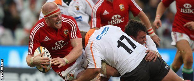 WP Nel of the Cheetahs tackles British and Irish Lions captain Paul O'Connell
