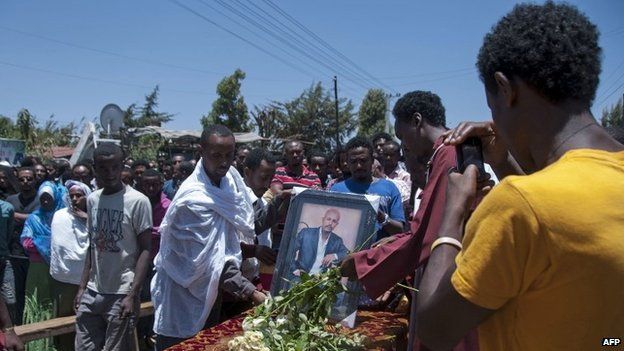 Ethiopians in Addis Ababa mourn relatives and friends killed in Libya by Islamic State (21 April 2015)