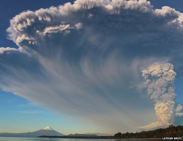 Your photos of the Calbuco volcano eruption in Chile - BBC News