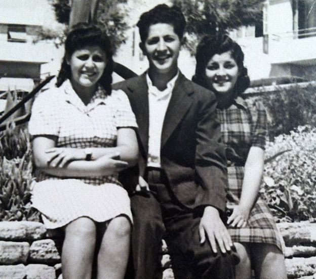 Hana Katz (left) with her brother Israel soon after they were reunited