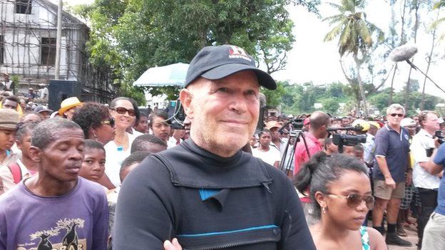 Barry Clifford at ceremony on Sainte Marie island