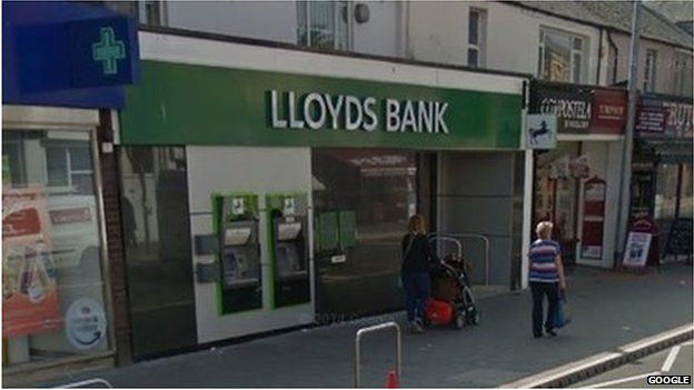 Lloyds bank in Cardiff