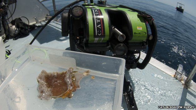 Catlin Seaview Survey camera on a boat on the Great Barrier Reef