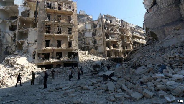 Syria Crisis: 'Barrel Bomb Strikes Kill 72' In Aleppo Province - BBC News