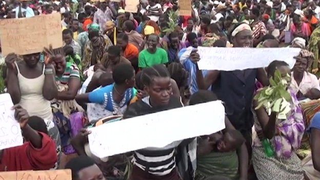 Women protesting in Apaa, northern Uganda