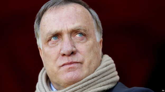 Sunderland fans buy flowers for Dick Advocaat's wife after he stays at ...