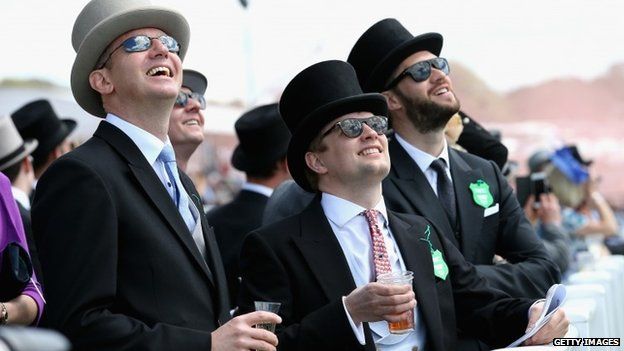 Crowds flock to Epsom for Derby Day - BBC News