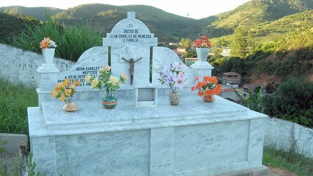 Jean Charles de Menezes's grave in Brazil
