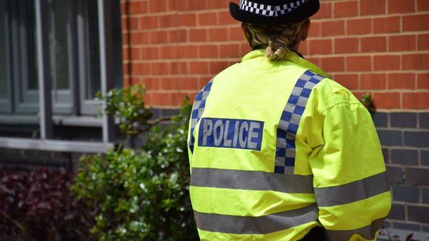 Milton Keynes flat fire death: Man charged with murder - BBC News