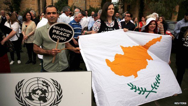 Demonstration in favour of a peace settlement over divided Cyprus in Nicosia on 11 May 2015