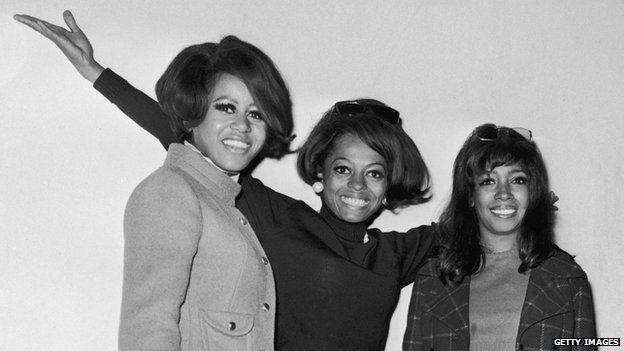 The Supremes в 1968 году: (слева направо) Синди Бердсонг, Дайана Росс и Мэри Уилсон