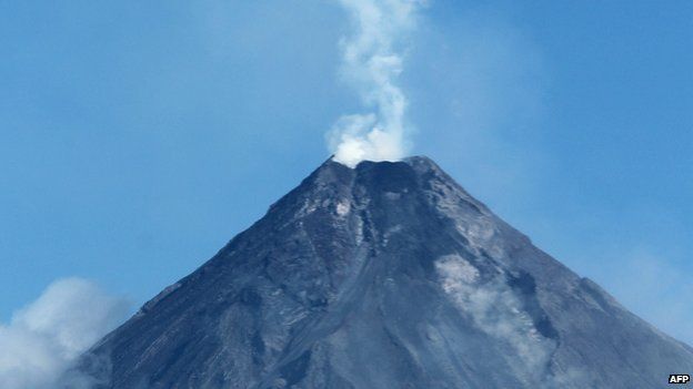 Philippines Volcano Thousands Flee As Mayon Spews Lava Bbc News