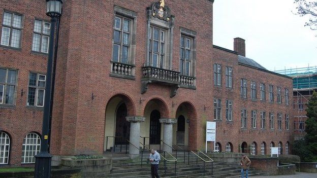 Dudley council's £1m savings plan costing £1.3m so far - BBC News