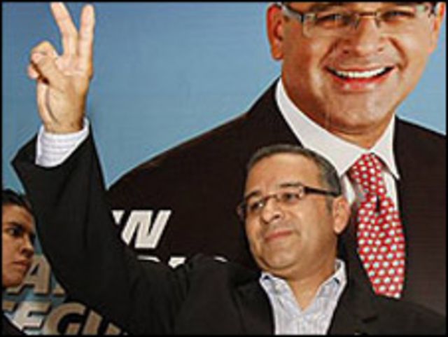 Mauricio Funes, ganador de las elecciones en El Salvador.
