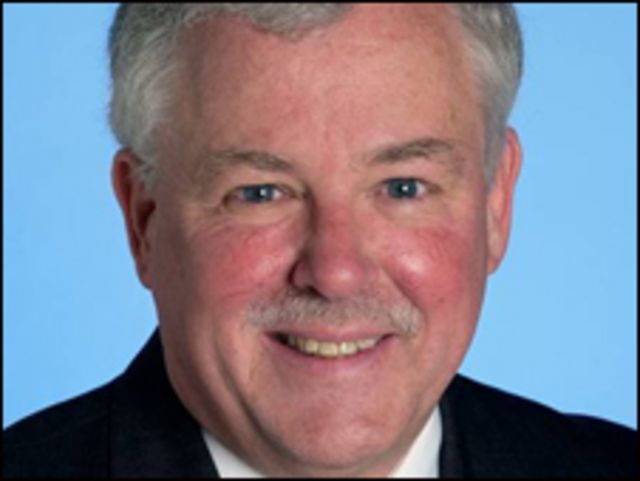 Giáo sư Carl Thayer