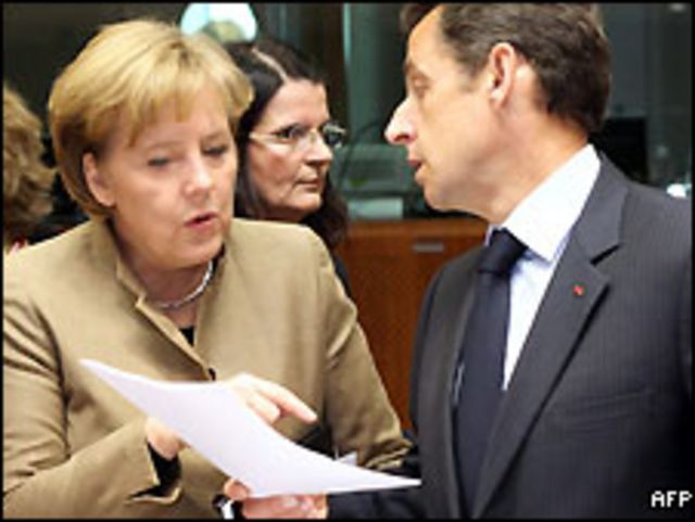 La canciller alemana, Angela Merkel y el presidente francés, Nicolás Sarkozy.
