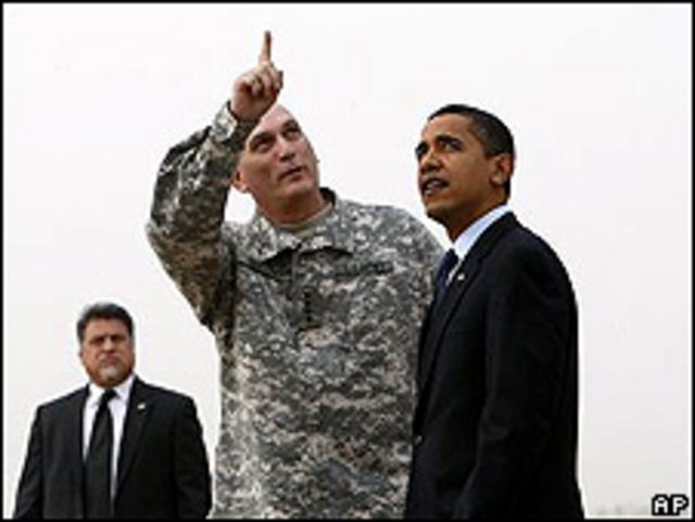 Obama con el comandante Ray Odierno