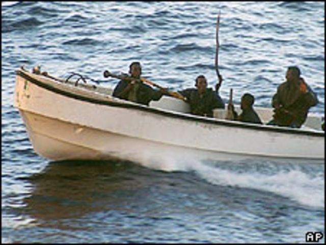 Piratas somalíes, foto tomada en 2005 por un turista