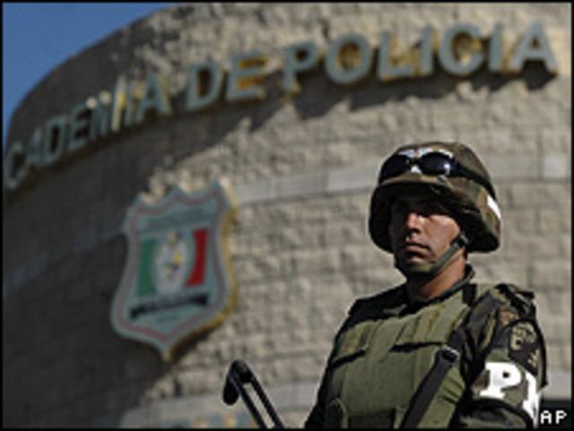 Soldado mexicano en Ciudad Juarez
