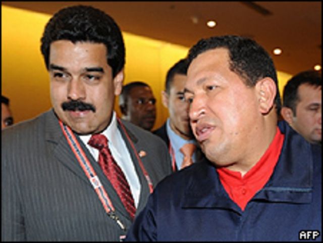 Nicolás Maduro, canciller de Venezuela y Hugo Chávez, presidente de Venezuela. Foto de archivo: 18/04/09