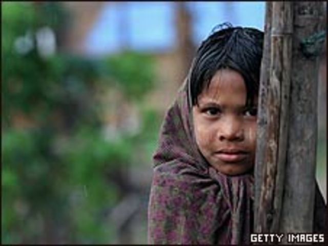 Niña birmana