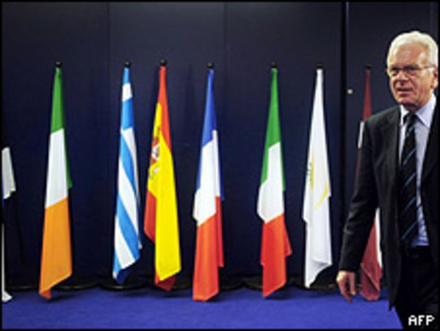 Hans-Gert Pottering, presidente del Parlamento Europeo, en Praga el 7 de mayo.