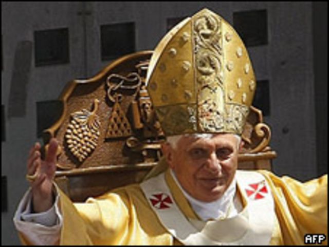El Papa durante la misa en Belén